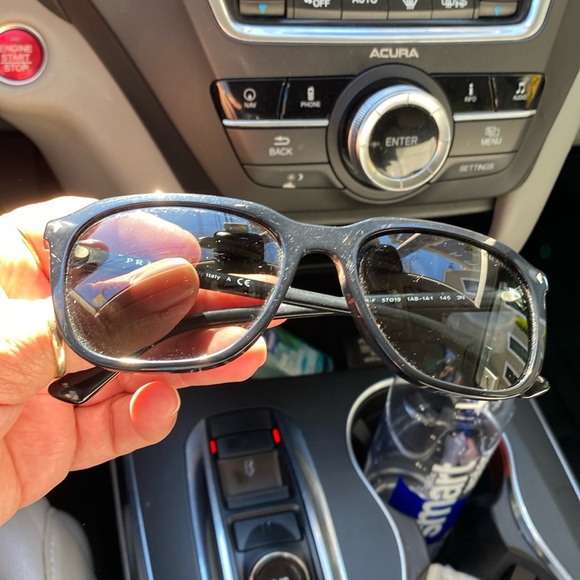 Prada sunglasses - Picture 2 of 9